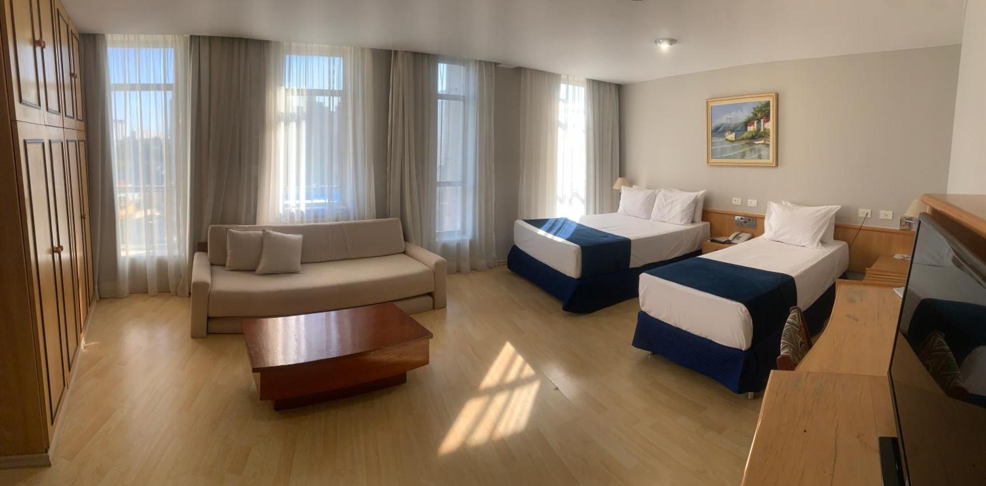 Pampas Palace Hotel 3*